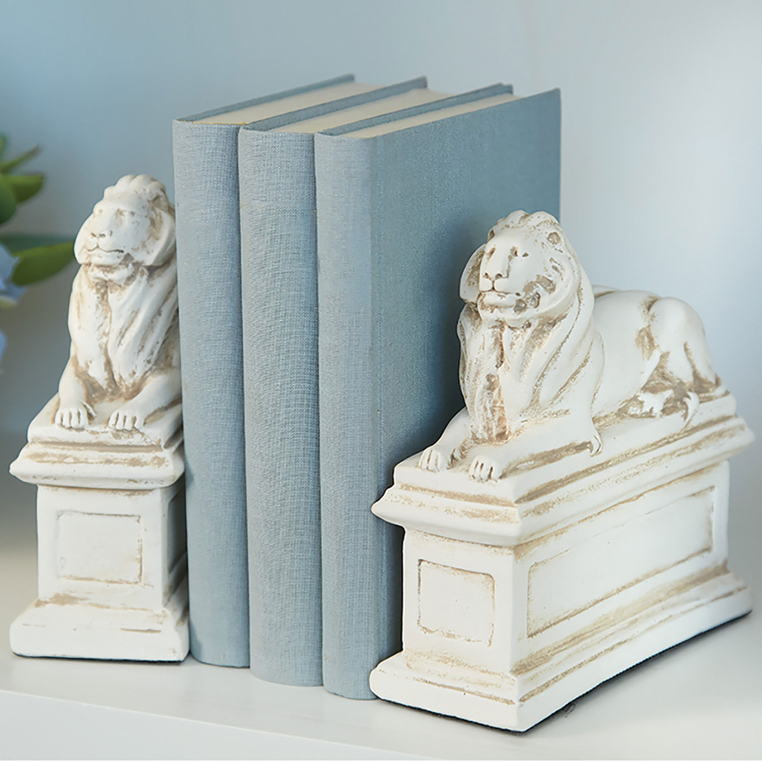 new york public library lion bookends